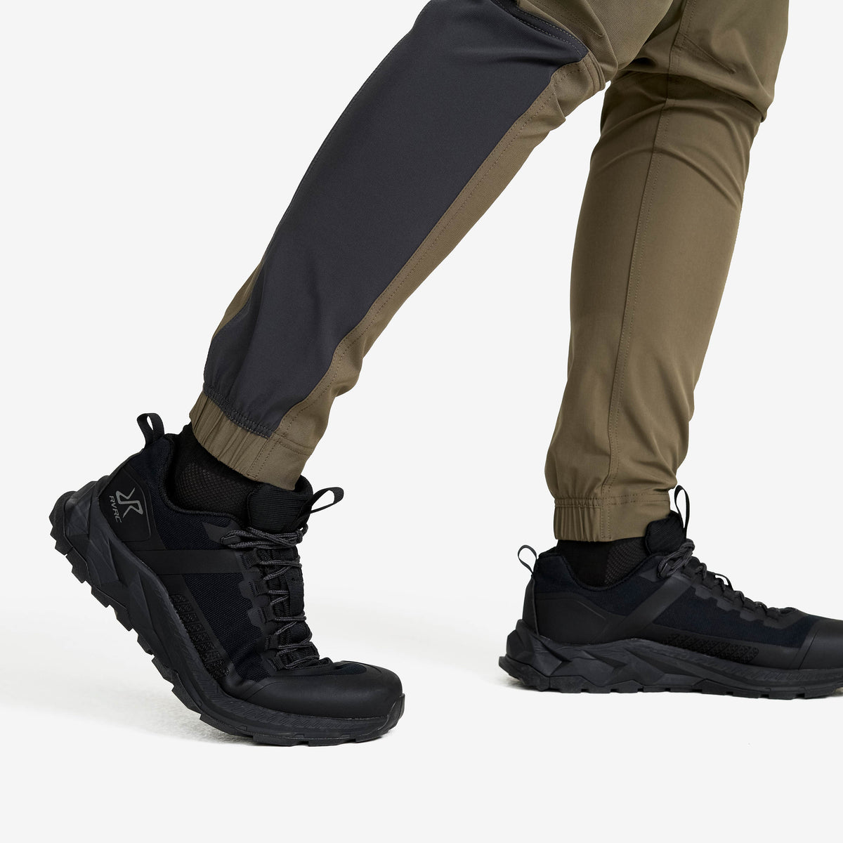 Verge Stretch Cargo Trousers Men