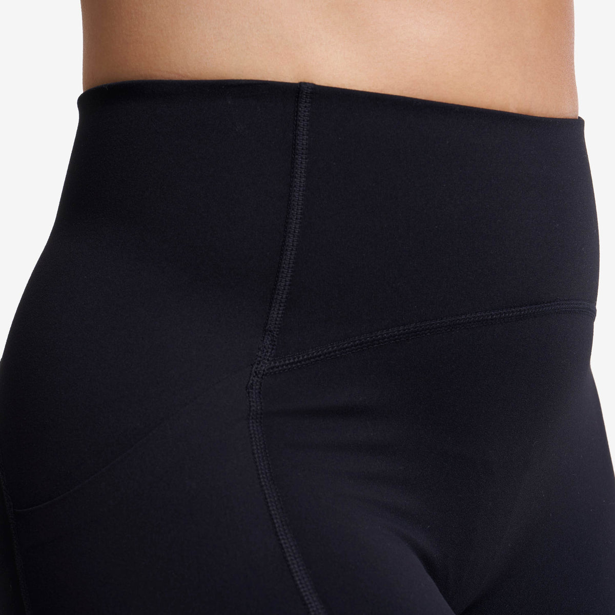 Aero Pocket Running Biker Shorts Women