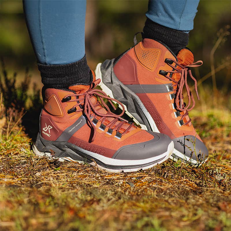 Phantom Trail Mid Waterproof Hiking Boots Women