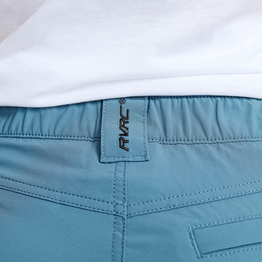 Adventure Cargo Stretch Shorts Women