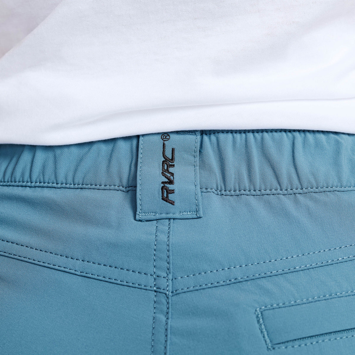 Adventure Cargo Stretch Shorts Women